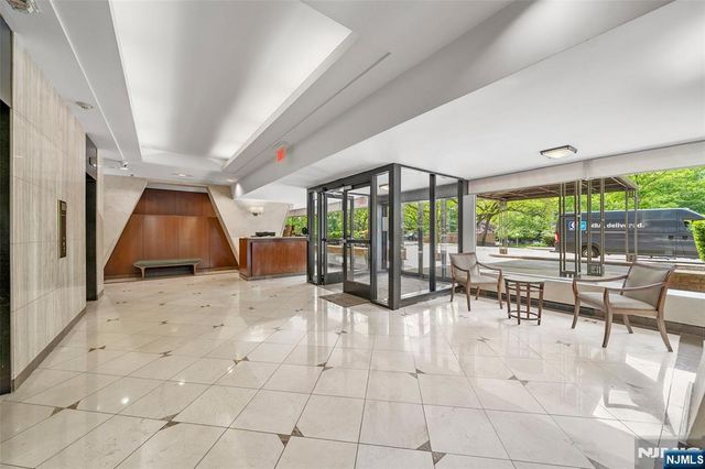 2 Horizon Road PH 2, Fort Lee, NJ 07024