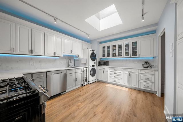 2 Horizon Road PH 2, Fort Lee, NJ 07024