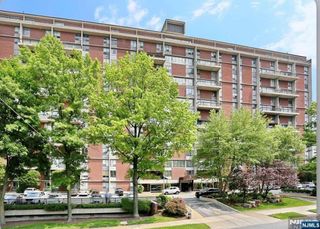 2 Horizon Road PH 2, Fort Lee, NJ 07024