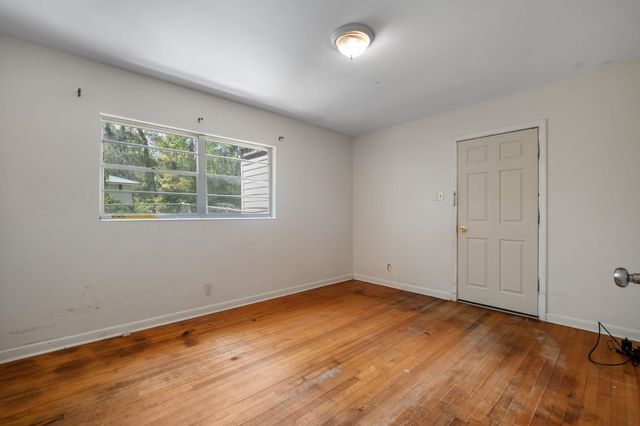 3765 Lakeview Drive, Tallahassee, FL 32310