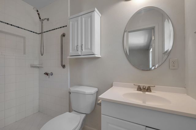 3765 Lakeview Drive, Tallahassee, FL 32310