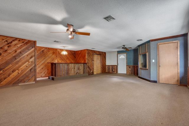 3765 Lakeview Drive, Tallahassee, FL 32310