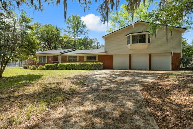 3765 Lakeview Drive, Tallahassee, FL 32310