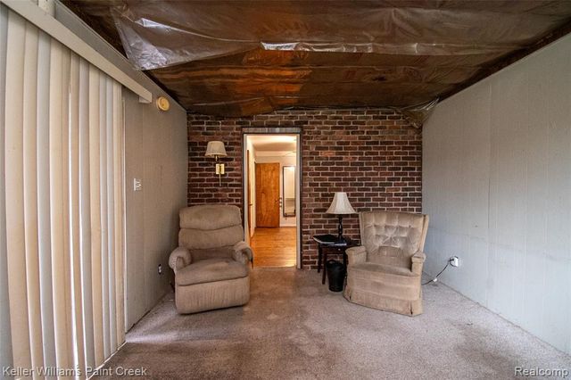 9376 Dixie, Redford, MI 48239