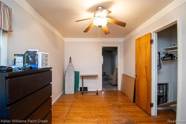 9376 Dixie, Redford, MI 48239