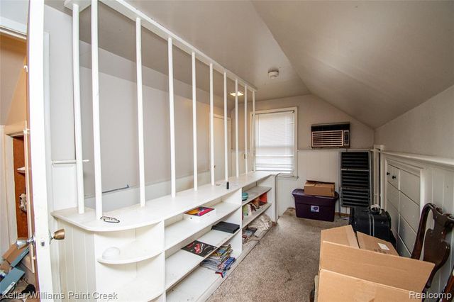 9376 Dixie, Redford, MI 48239