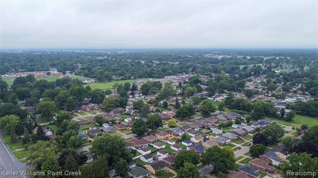 9376 Dixie, Redford, MI 48239