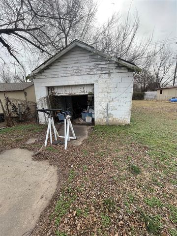 2216 SW 21st Street, Oklahoma City, OK 73108