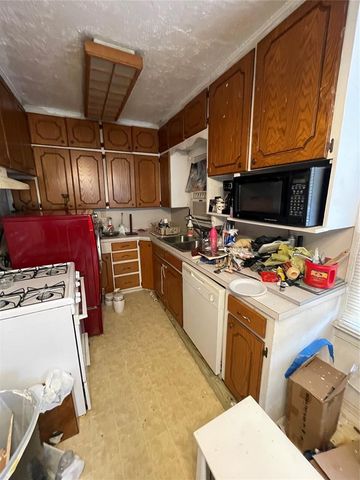 2216 SW 21st Street, Oklahoma City, OK 73108