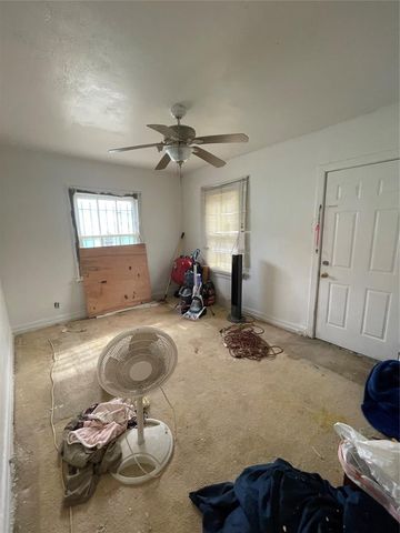 2216 SW 21st Street, Oklahoma City, OK 73108