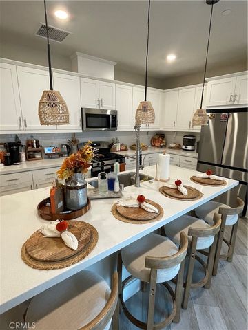 24269 Sonieta Court, Corona, CA 92883