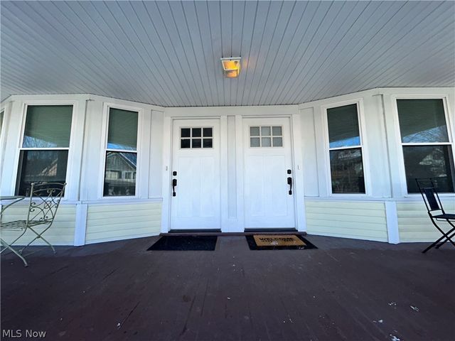 1305 W 106th Street, Cleveland, OH 44102