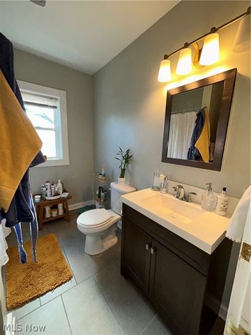 1305 W 106th Street, Cleveland, OH 44102