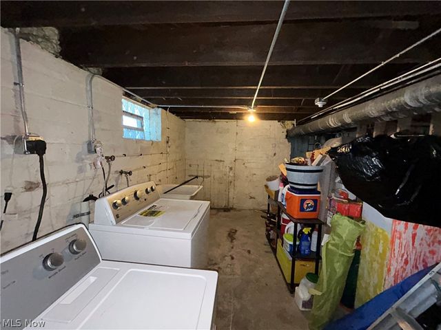 1305 W 106th Street, Cleveland, OH 44102