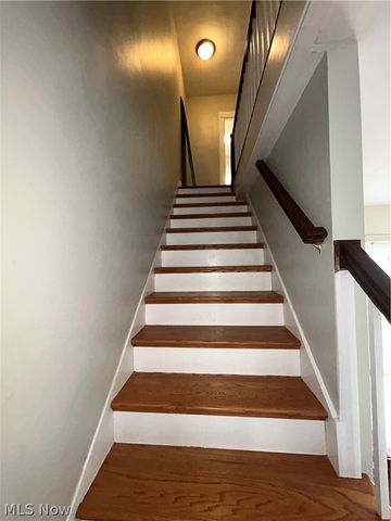 1305 W 106th Street, Cleveland, OH 44102