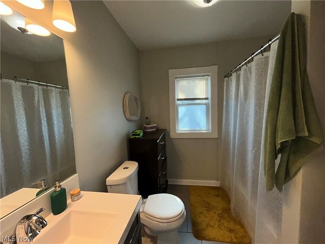 1305 W 106th Street, Cleveland, OH 44102