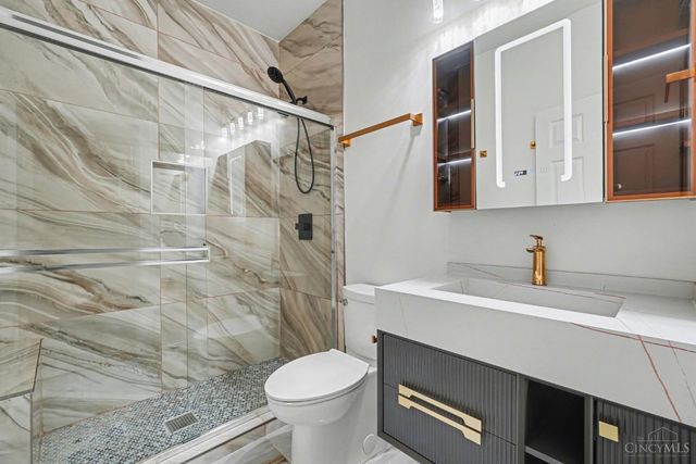 1324 Northwoods Drive, Hillsboro, OH 45133