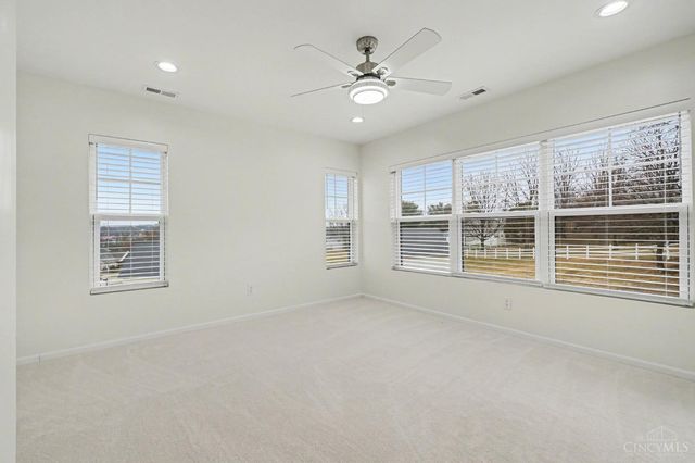 1324 Northwoods Drive, Hillsboro, OH 45133