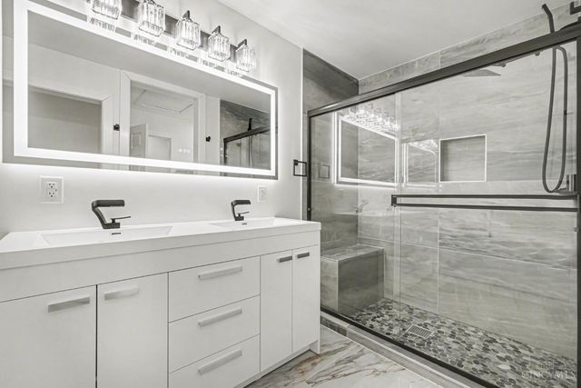 1324 Northwoods Drive, Hillsboro, OH 45133