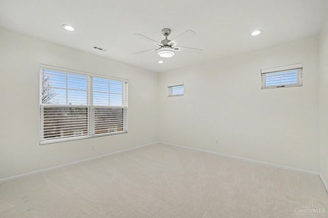 1324 Northwoods Drive, Hillsboro, OH 45133