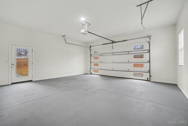 1324 Northwoods Drive, Hillsboro, OH 45133