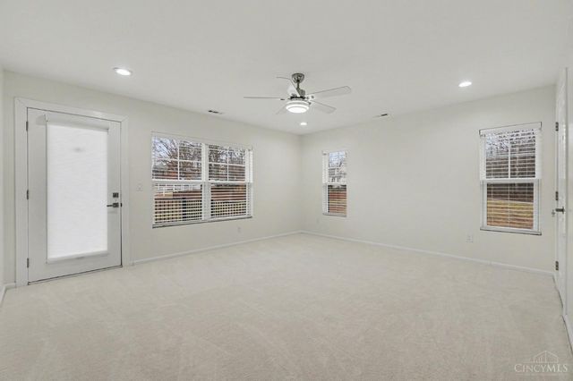 1324 Northwoods Drive, Hillsboro, OH 45133