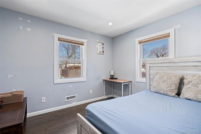 109 New York Avenue, Bay Shore, NY 11706