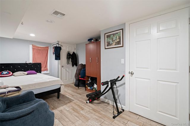 109 New York Avenue, Bay Shore, NY 11706