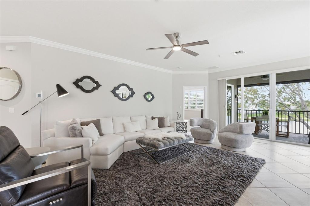 Image 7 of property listing at 14009 BLACK BEAUTY DRIVE 222, Punta Gorda, FL 33955