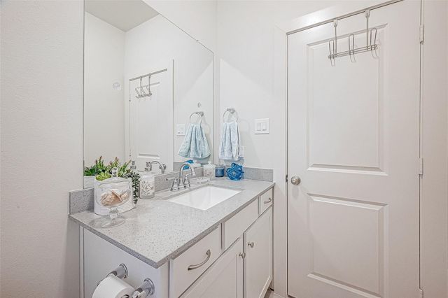 6021 Cypress Street, Houston, TX 77074