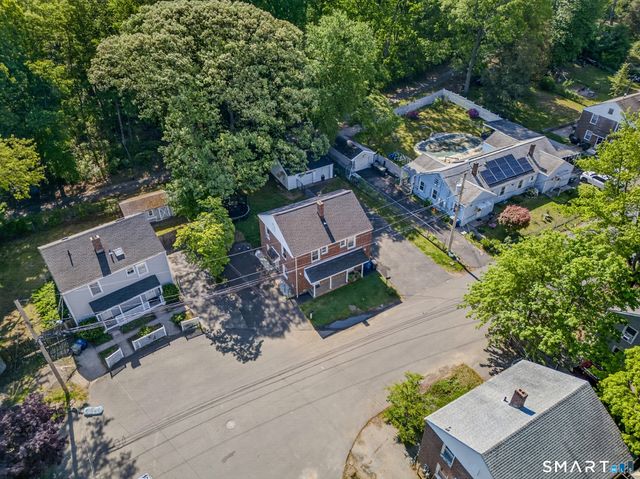 180 Dupont Place, Bridgeport, CT 06611