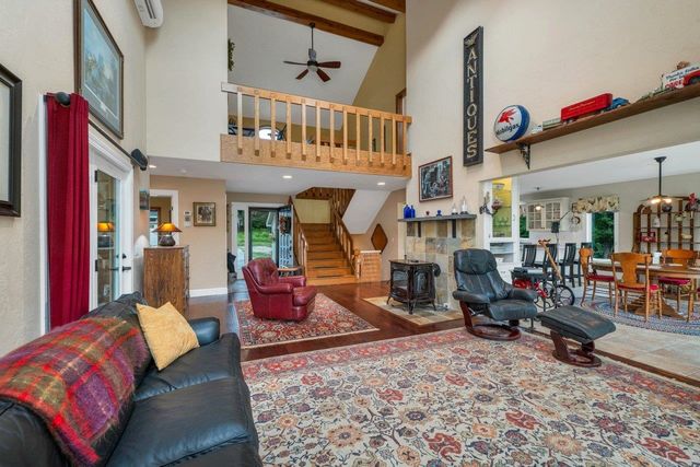 86 Corliss Hill Road, Meredith, NH 03253