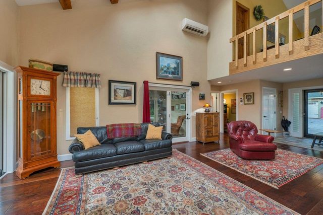 86 Corliss Hill Road, Meredith, NH 03253