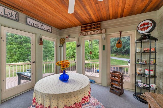 86 Corliss Hill Road, Meredith, NH 03253