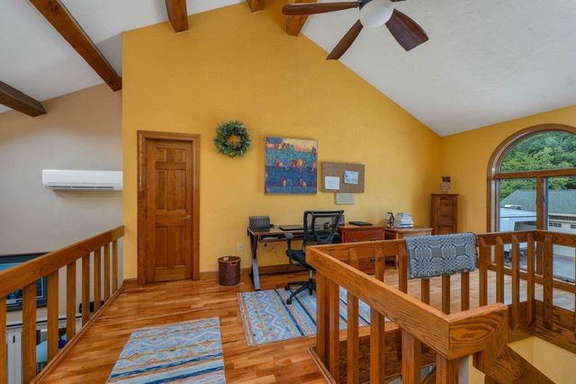 86 Corliss Hill Road, Meredith, NH 03253