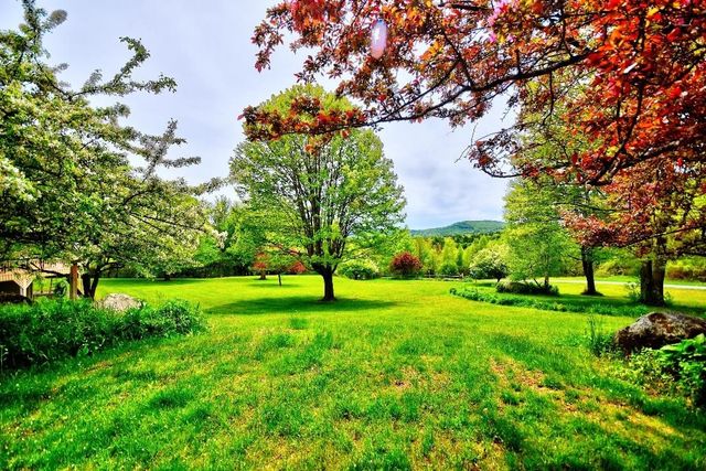 86 Corliss Hill Road, Meredith, NH 03253