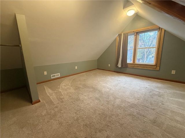 920 W 42nd Street, Kansas City, MO 64111