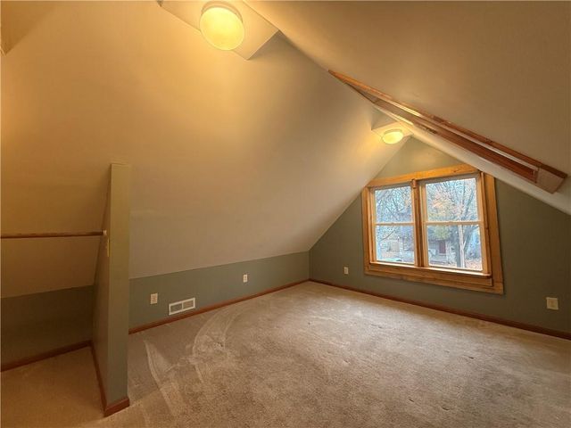 920 W 42nd Street, Kansas City, MO 64111