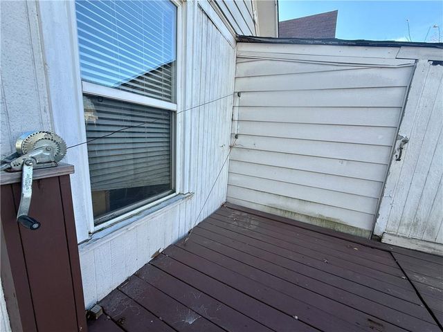 920 W 42nd Street, Kansas City, MO 64111