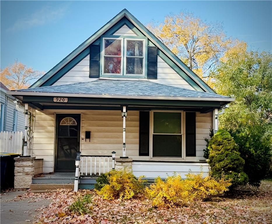 920 W 42nd Street, Kansas City, MO 64111