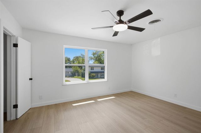 6904 Langston DR, Austin, TX 78723