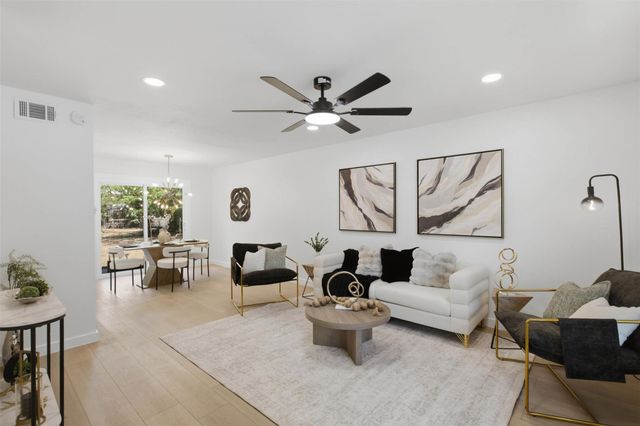 6904 Langston DR, Austin, TX 78723