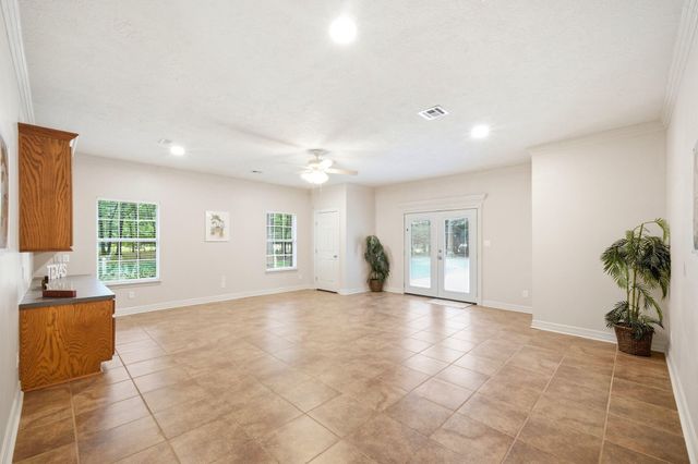 5925 Ranch Lake Drive, Magnolia, TX 77354