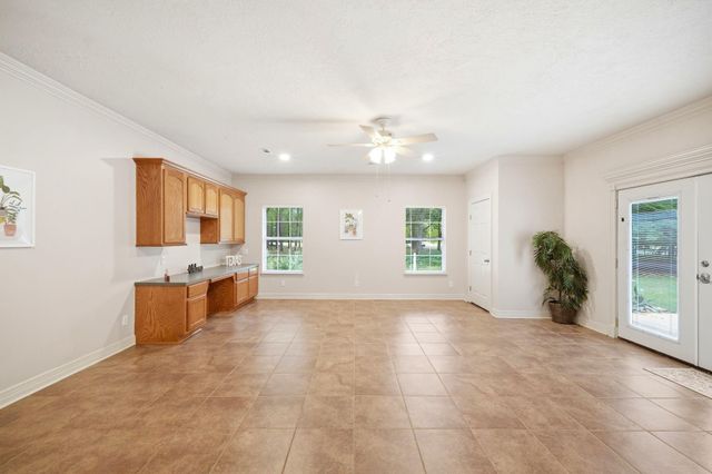 5925 Ranch Lake Drive, Magnolia, TX 77354