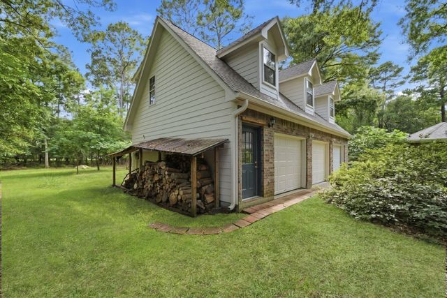 5925 Ranch Lake Drive, Magnolia, TX 77354