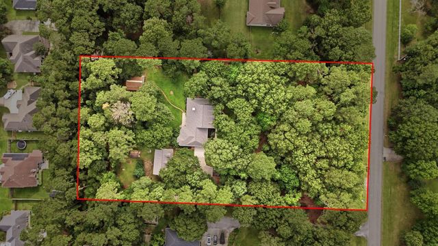 5925 Ranch Lake Drive, Magnolia, TX 77354