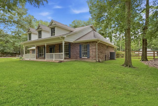 5925 Ranch Lake Drive, Magnolia, TX 77354
