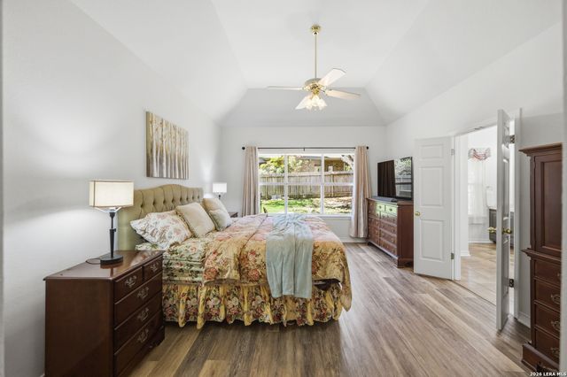 9710 Mid Circle, San Antonio, TX 78230