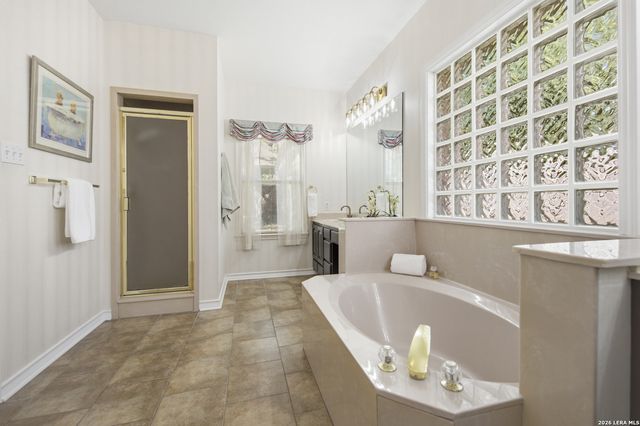 9710 Mid Circle, San Antonio, TX 78230