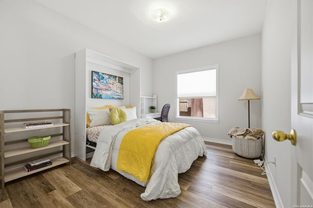 9710 Mid Circle, San Antonio, TX 78230